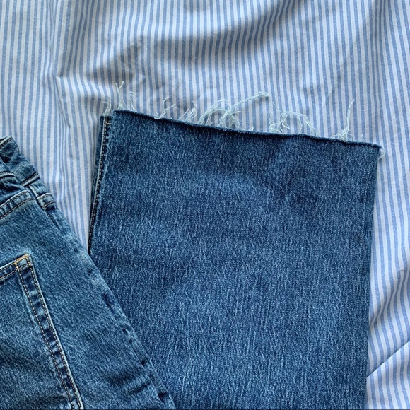 h&m medium wash straight leg jeans! - Picture 4 of 4